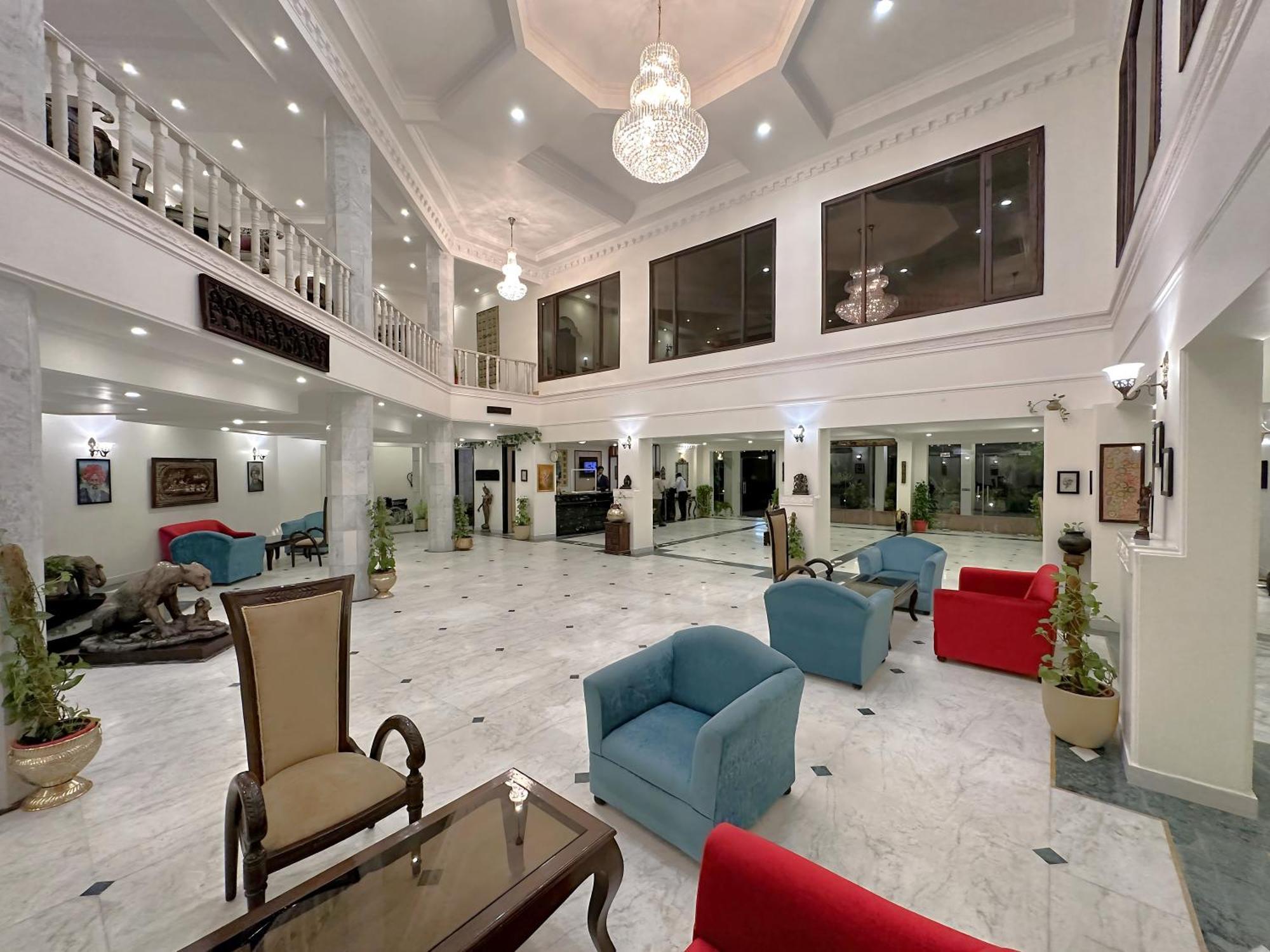 A S Hotels Khadzsuráhó Kültér fotó