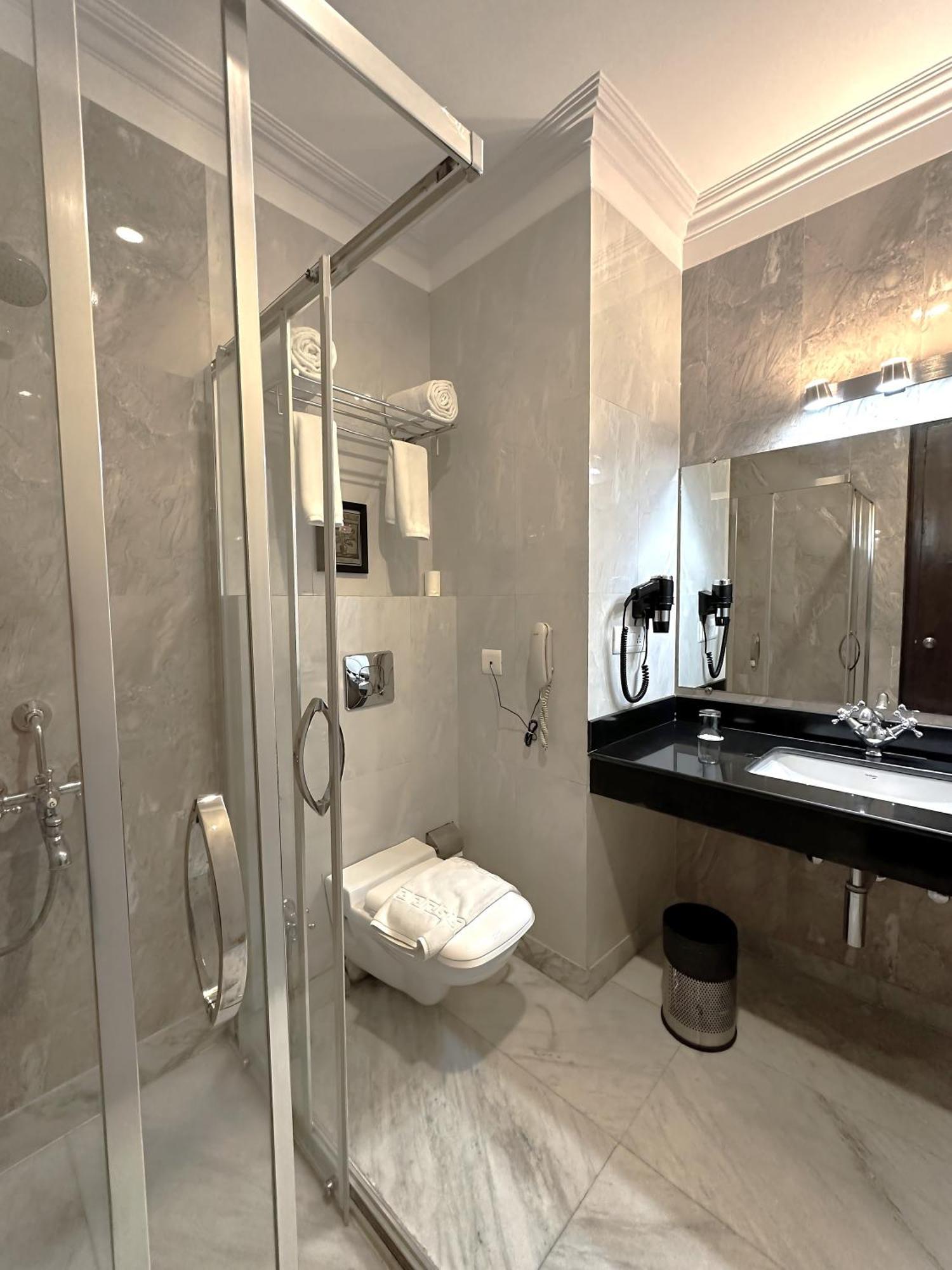 A S Hotels Khadzsuráhó Kültér fotó